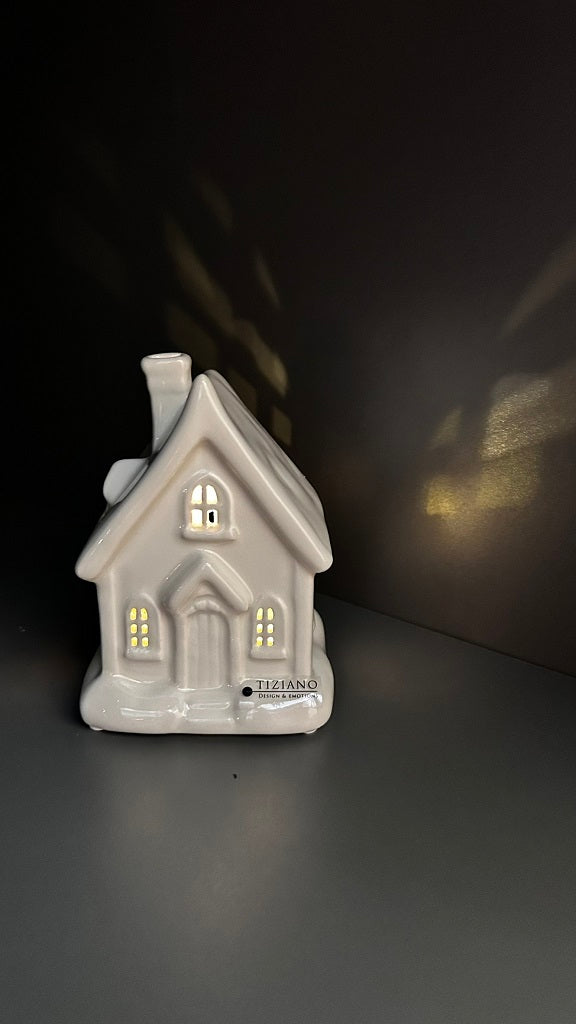 Deko Haus Cascata LED mit Schnee creme-weiß