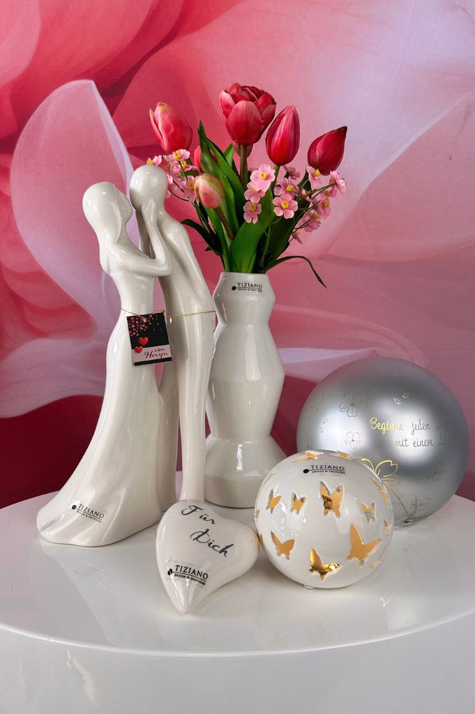 Dekoset Dekofigur Amorino umarmend+LED Kugel Vaiano