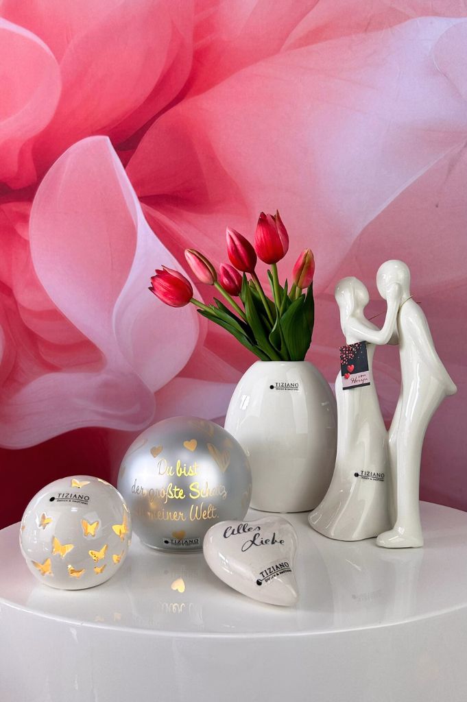 Dekoset Dekofigur Amorino umarmend+LED Kugel Roviano