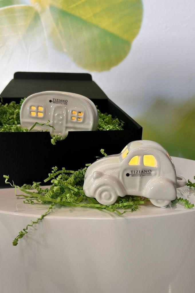 Geschenkbox Auto Milo+Wohnwagen Casina creme-weiß