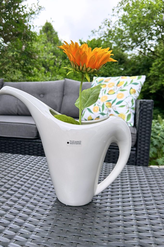 Gieskanne Versi creme-weiß