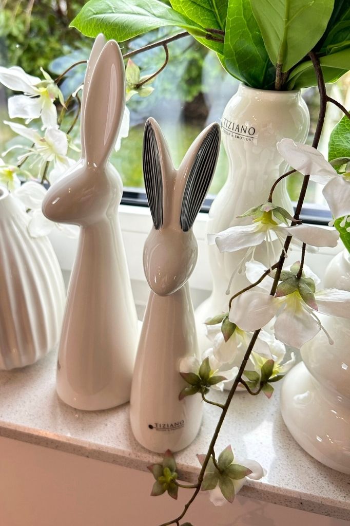 Hase Alvina weiß-schwarz