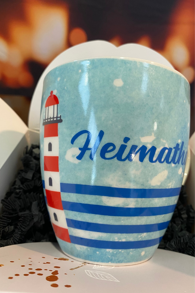 Würfelbox Für Dich Tasse mit Schrifzug Heimathafen