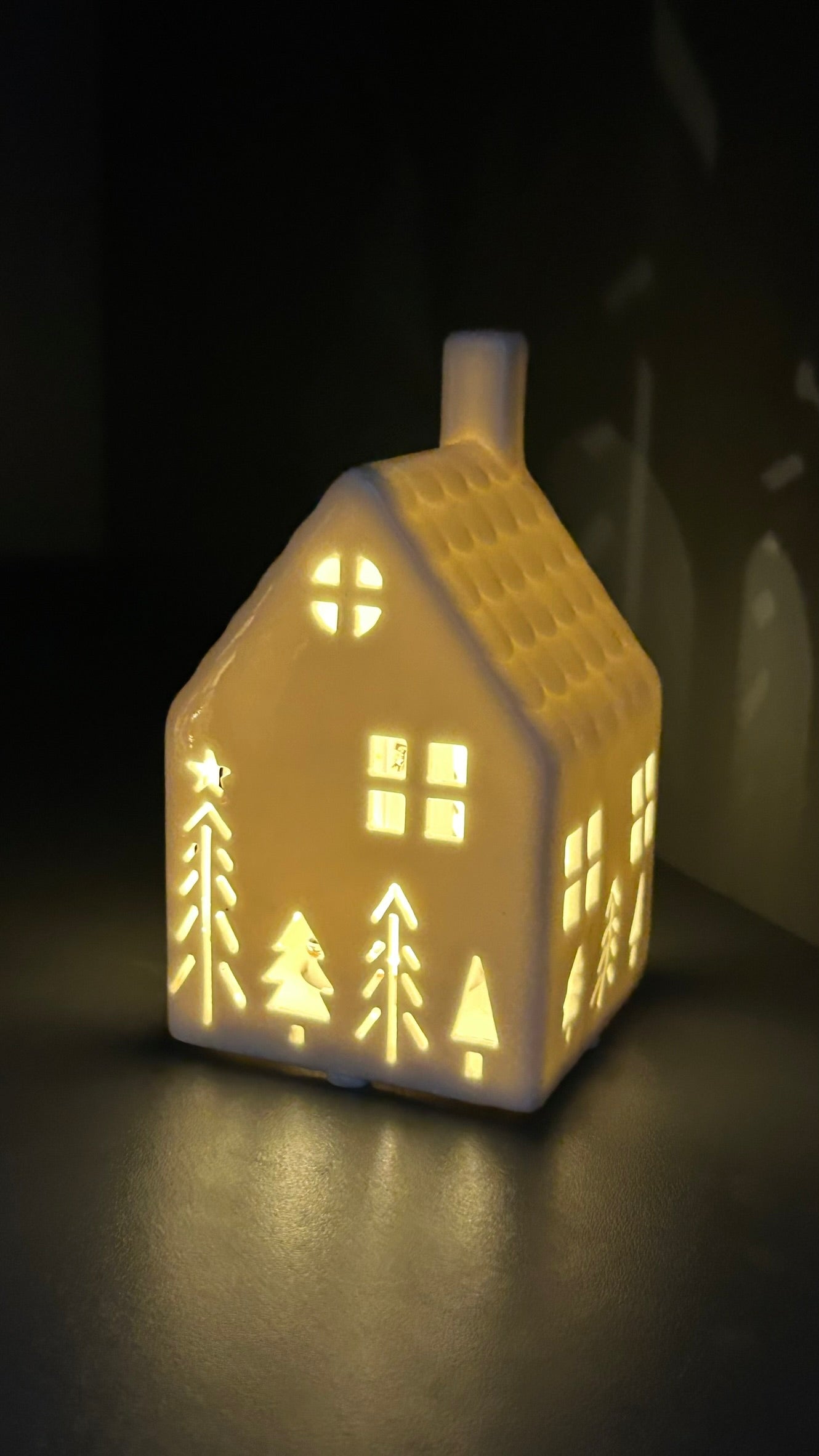 Deko Haus Ostia LED creme-weiß