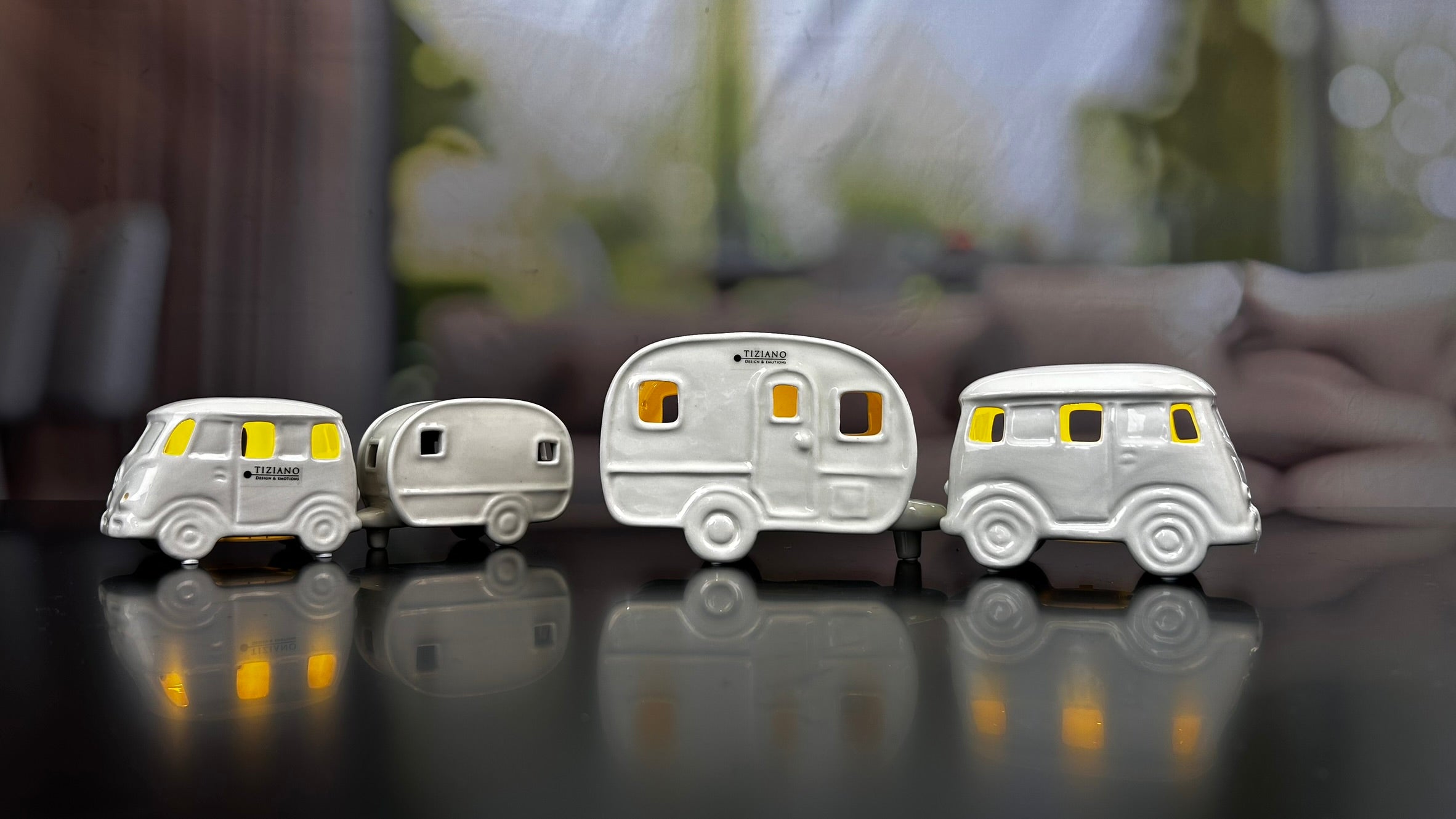 Deko Bus Caso LED creme-weiß