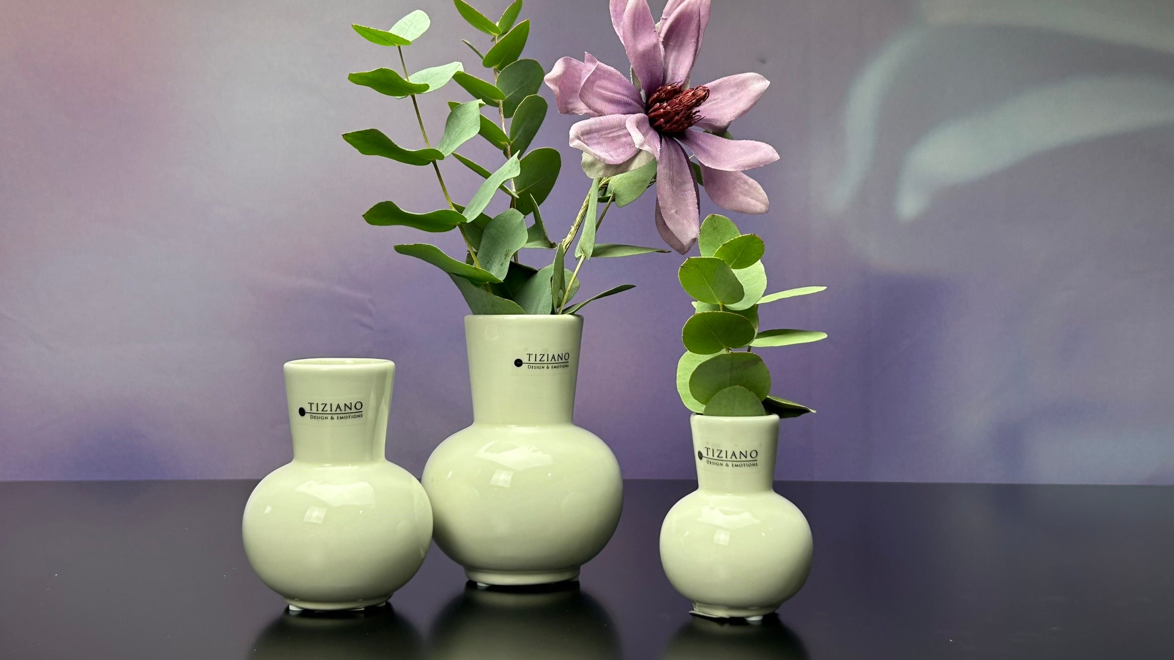 Tischvase Emporo creme-weiß