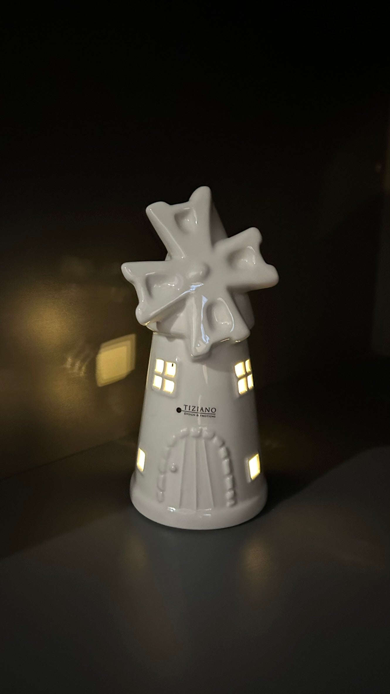 Windmühle Resina LED creme-weiß