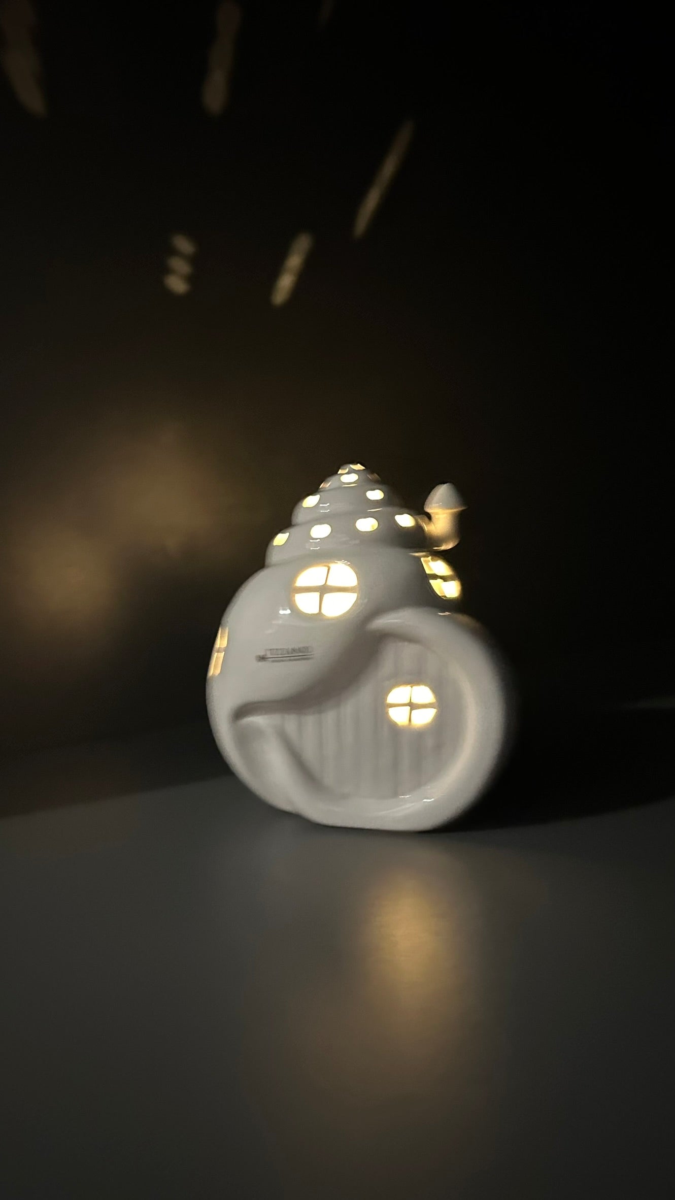 Schneckenhaus Gardola LED creme-weiß