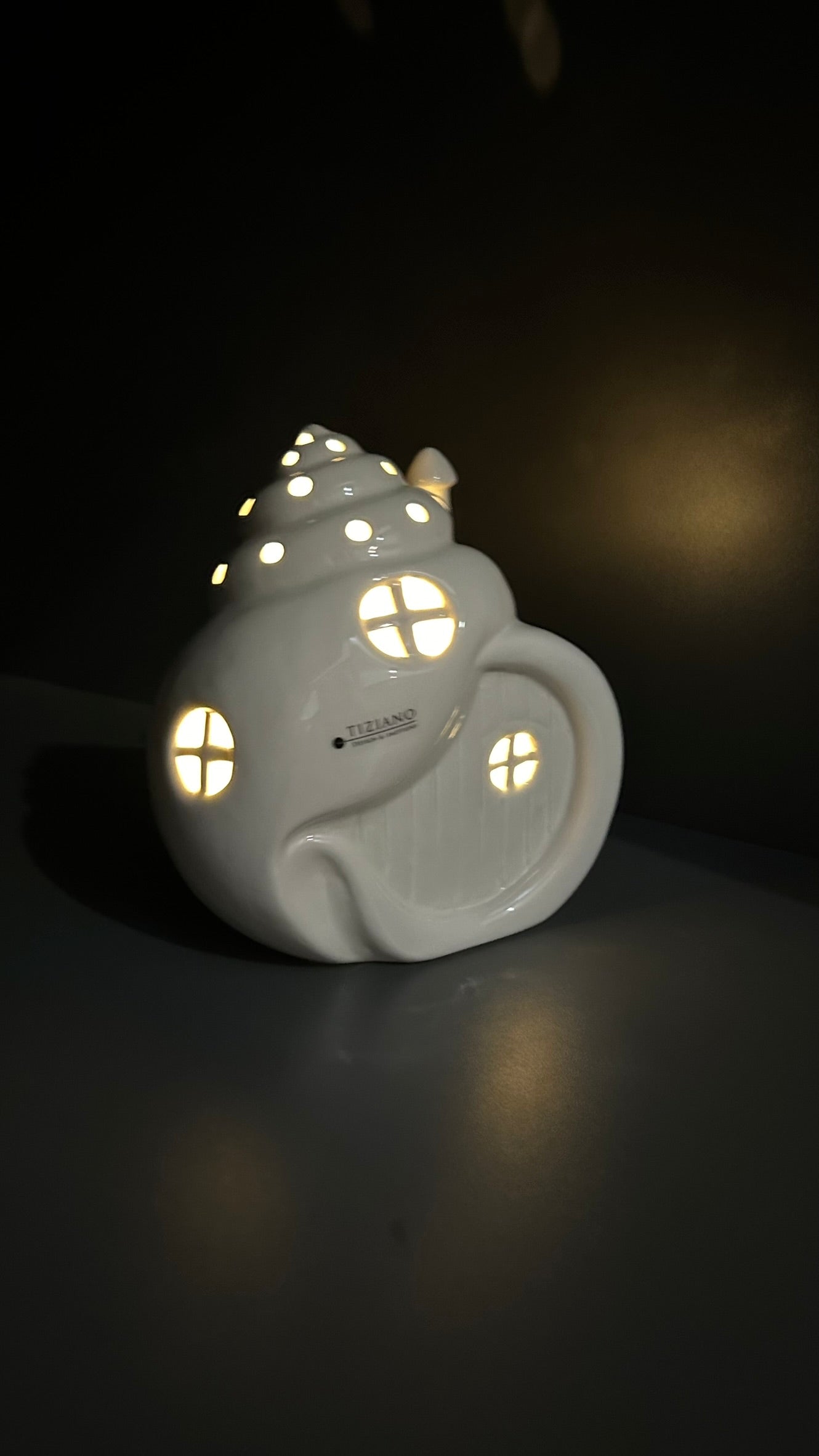 Schneckenhaus Gardola LED creme-weiß