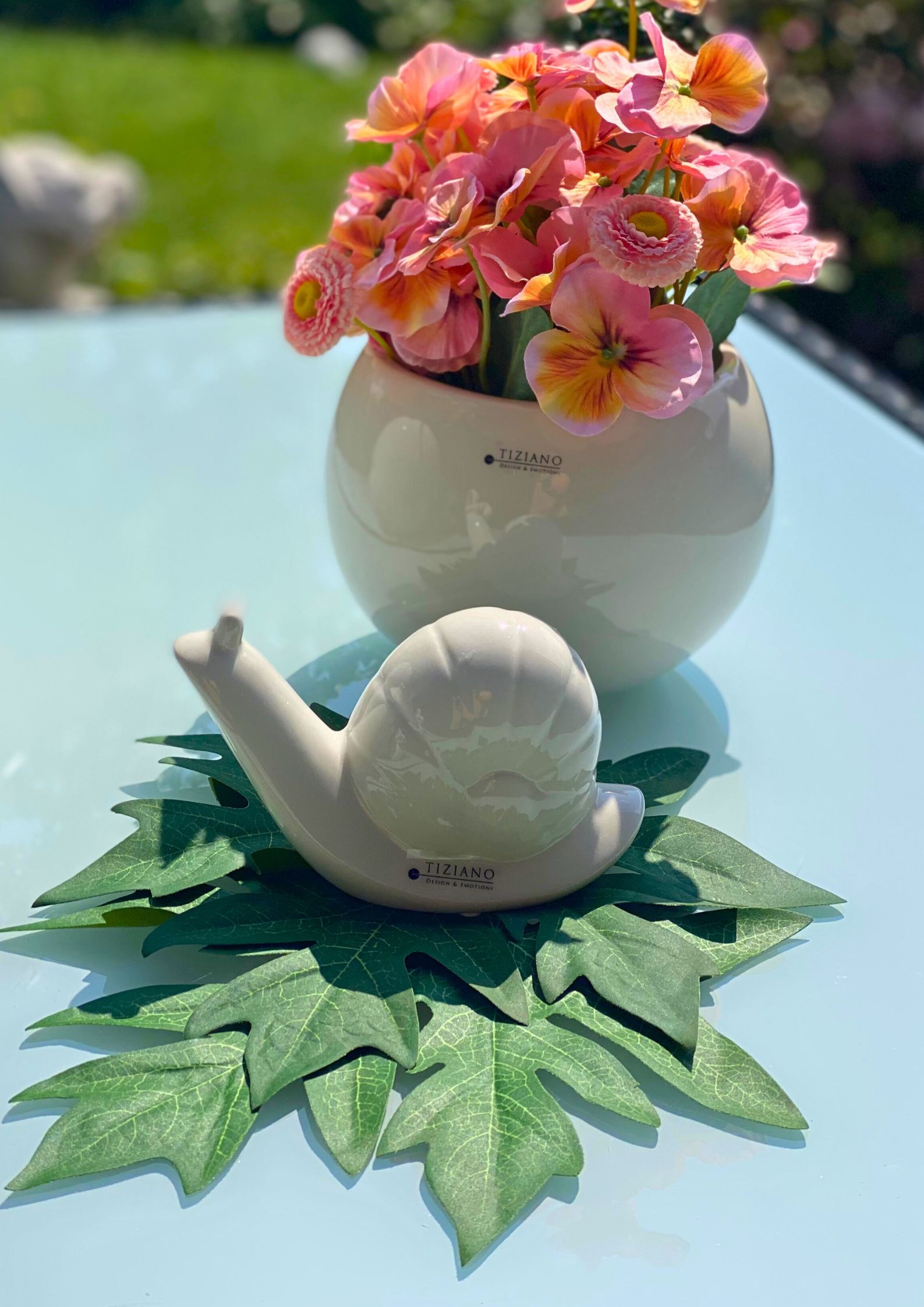 Ina-schnecke-weiss-creme