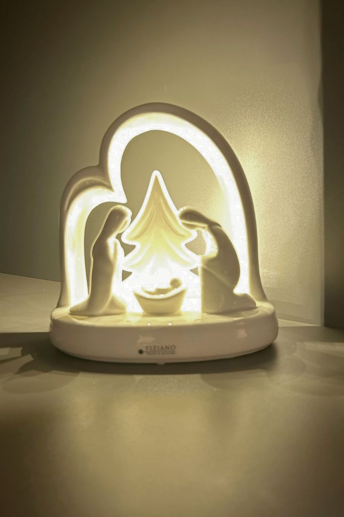 Deko Krippe Santo Natale LED 21cm ovel creme-weiß