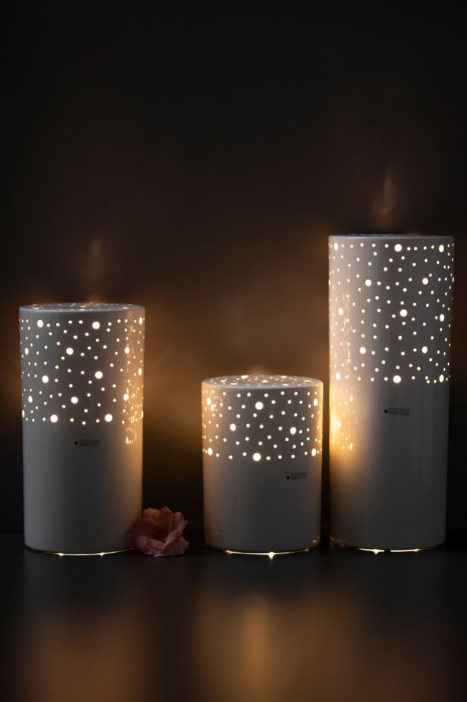 Latuna Lampen leuchtend