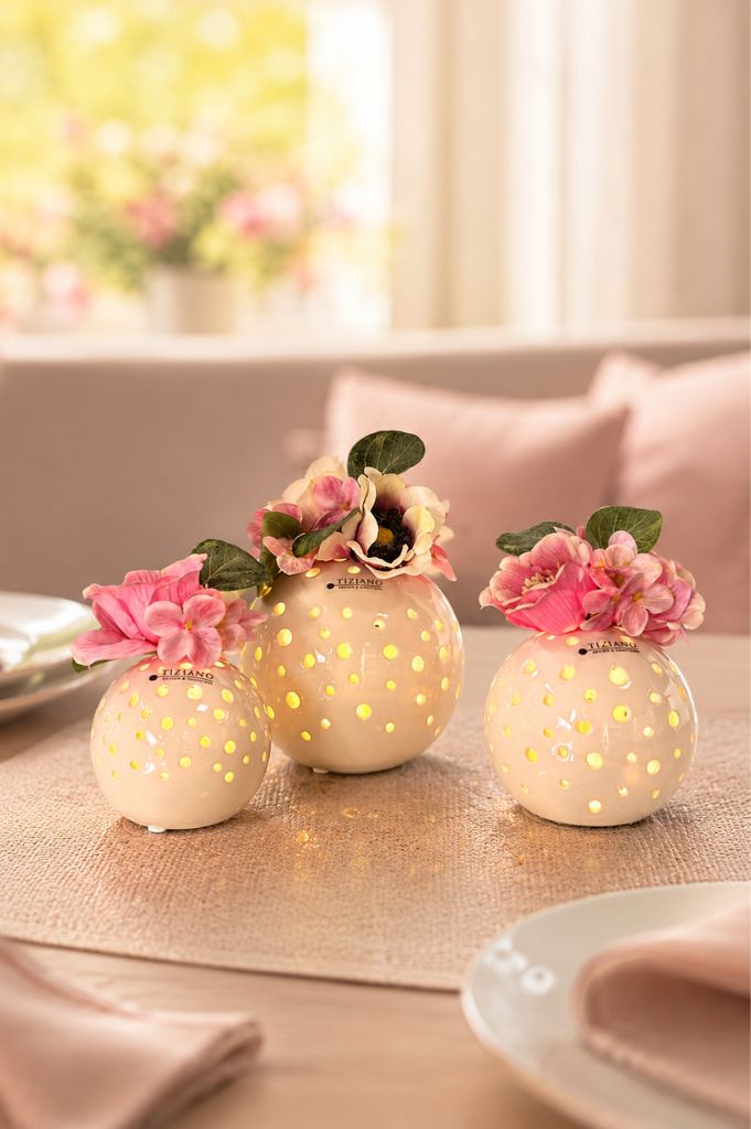 Lichtkugel Padova 10cm mit Anemone dekoriert