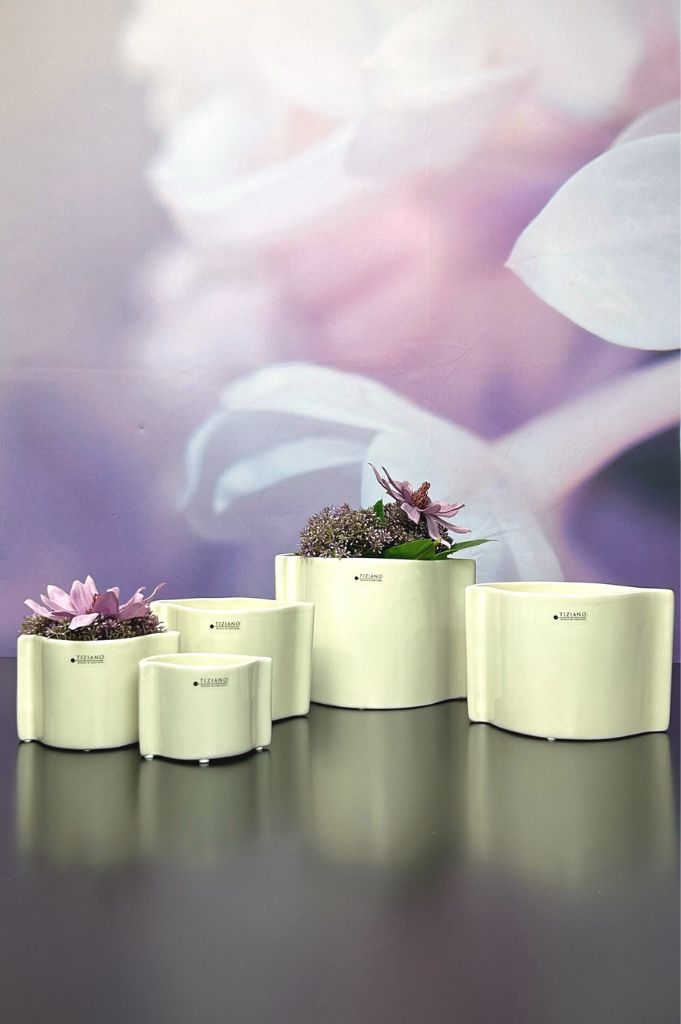Kübel Locana creme-weiß