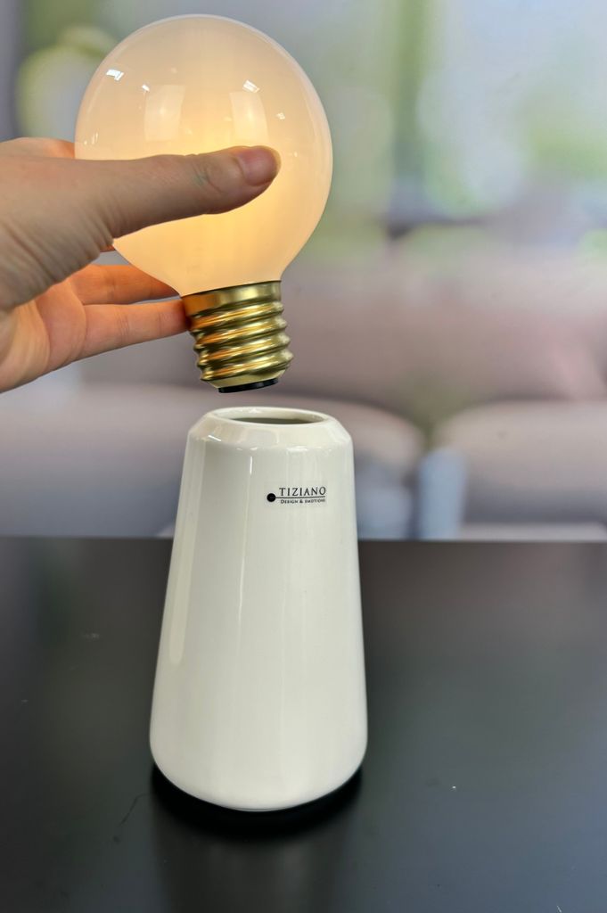 Lampe Luminara mit LED Birne creme-weiß