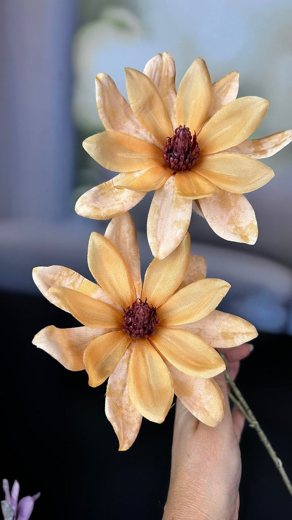 Magnolienzweig orange