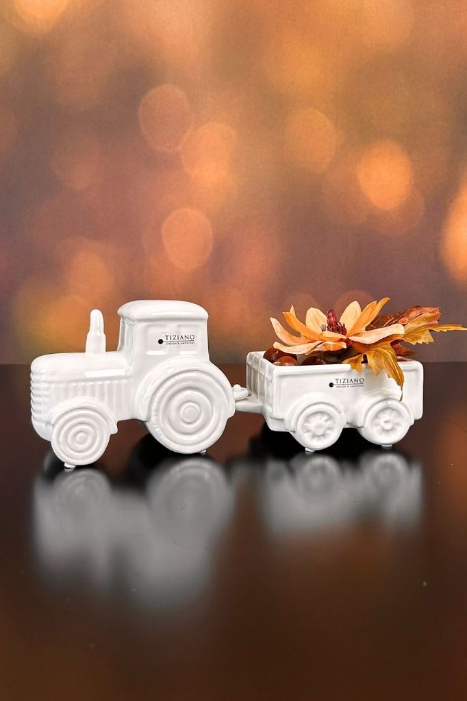 Traktor m.Anhänger Marradi 30cm creme-weiß