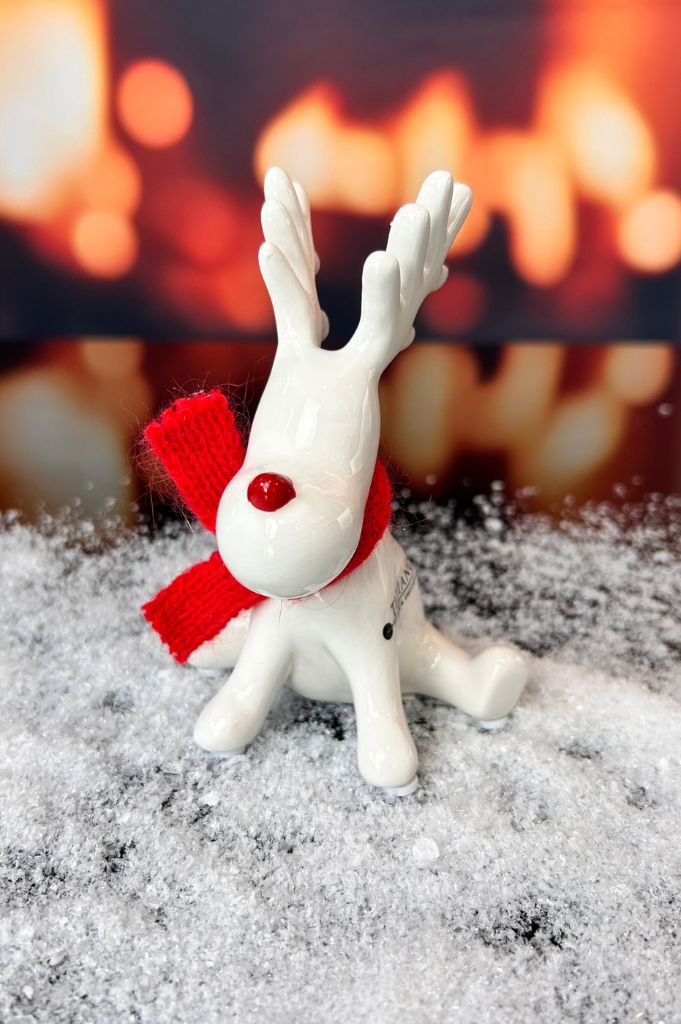 J20 Deko Rentier Rudolf sitzend mit rotem Schal creme-weiß