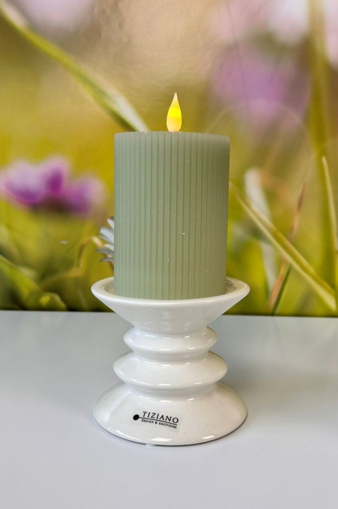 LED-Kerze grün dünn