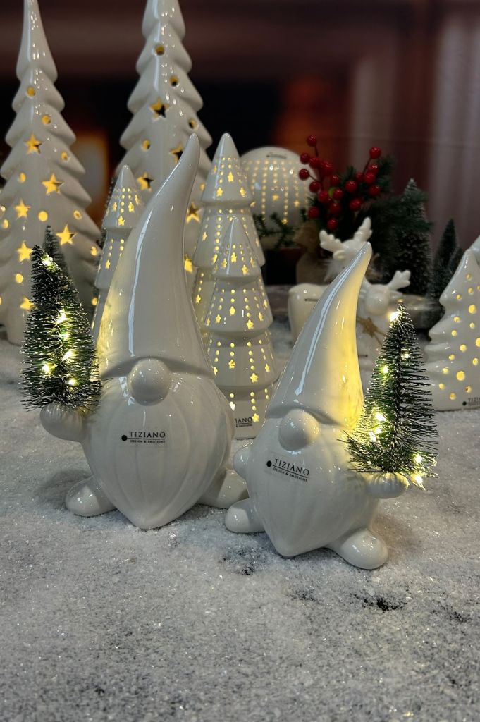 Deko Santa Stefano mit Baum LED creme-weiß