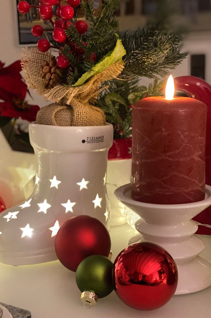 Deko Stiefel Santa LED creme-weiß