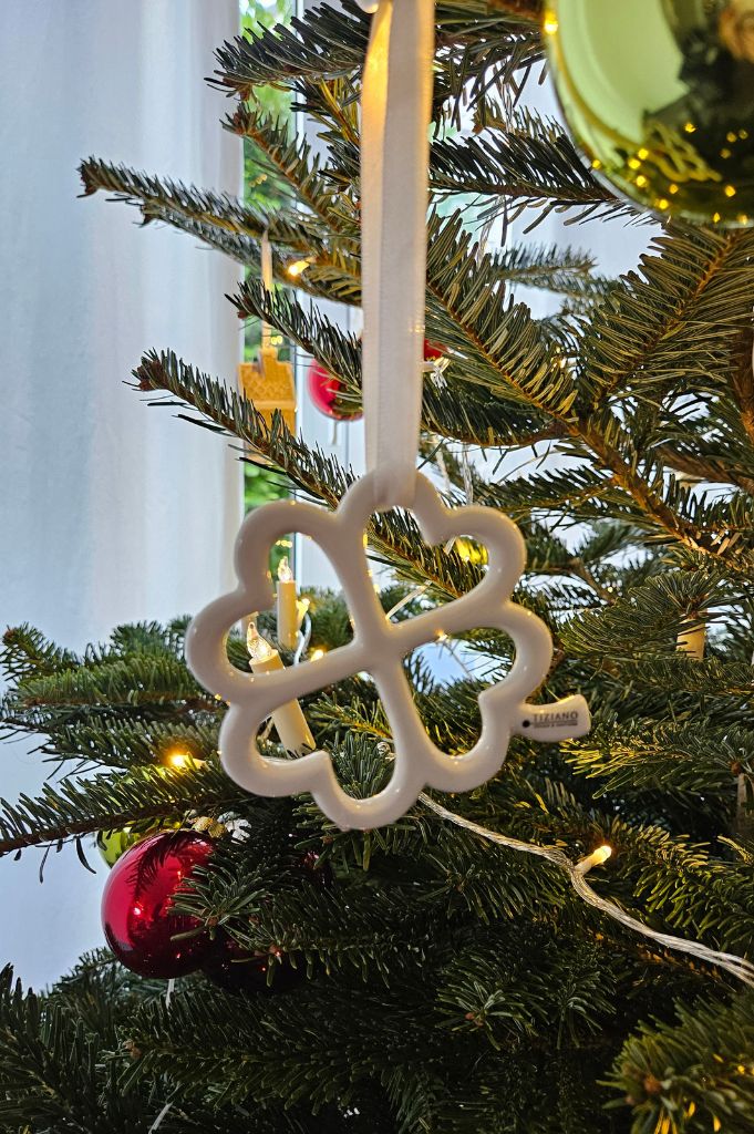 Hänger Glücksblatt Tartano creme-weiß