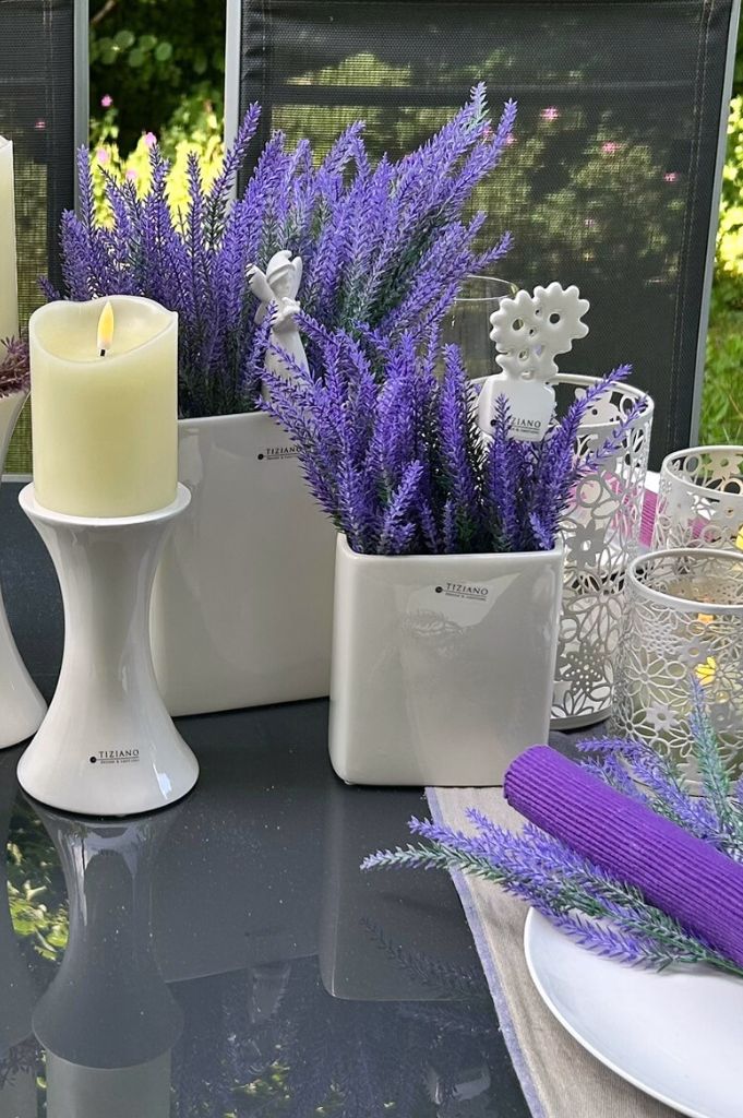 Vase Crosia schmal creme-weiß