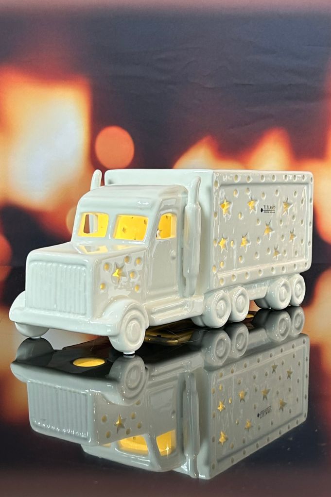 Deko Tiziano Truck LED creme-weiß