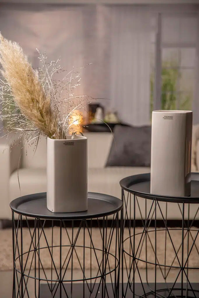 Vase Crosia schmal creme-weiß