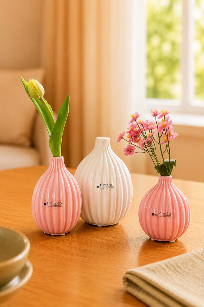 Tischvase Prisma in 3 Farben für Trockenblumen