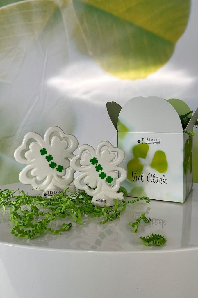 Würfelbox Viel Glück mit Glücksblatt Cartura creme-weiß