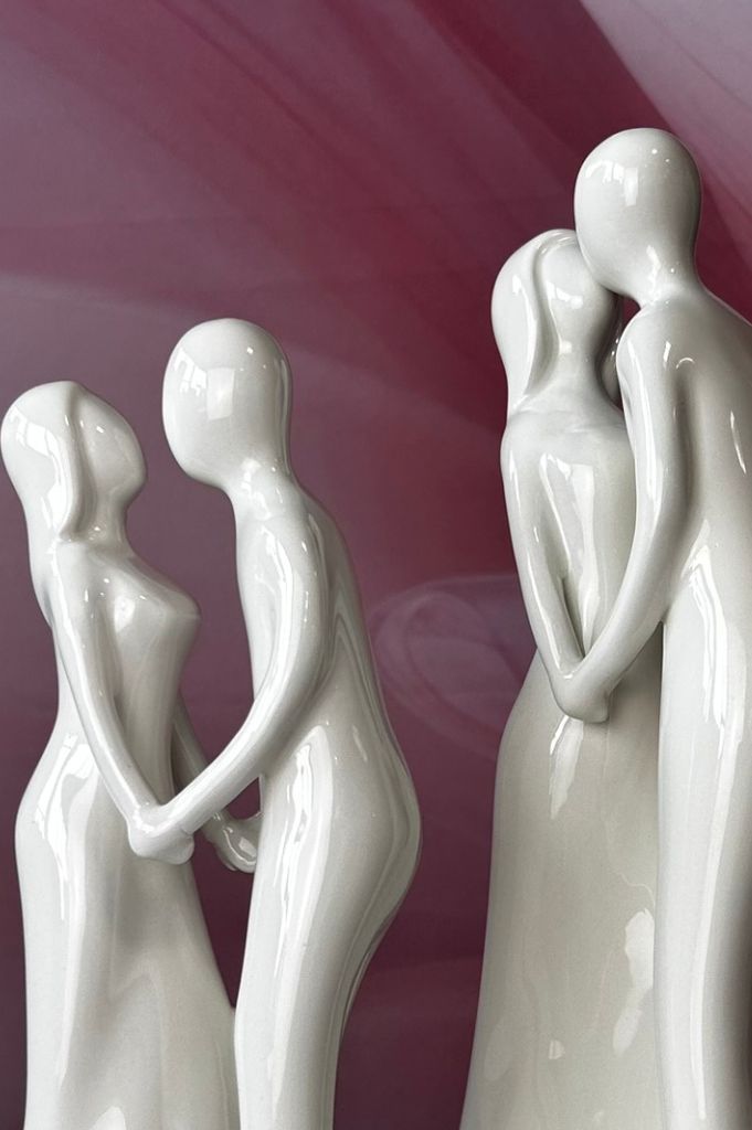 Paar Amorino Hand haltend creme-weiß