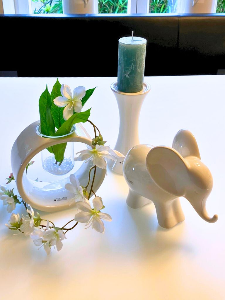 dekoset-vase-floreana-mit-leon-und-kerzenhalter-nah