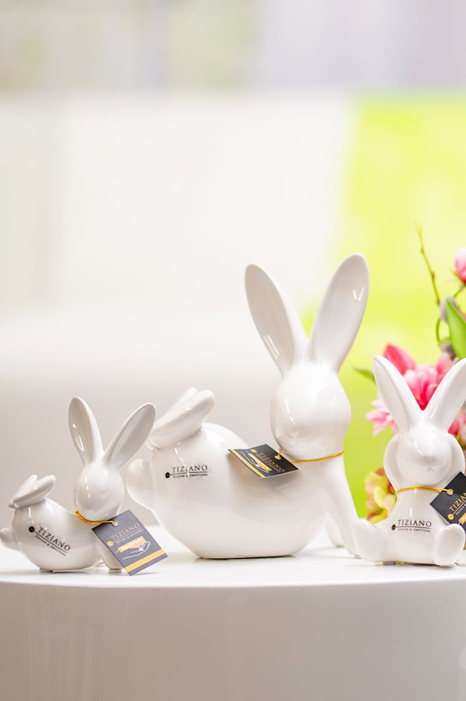 fabrio-liegend-weiss-creme-detail