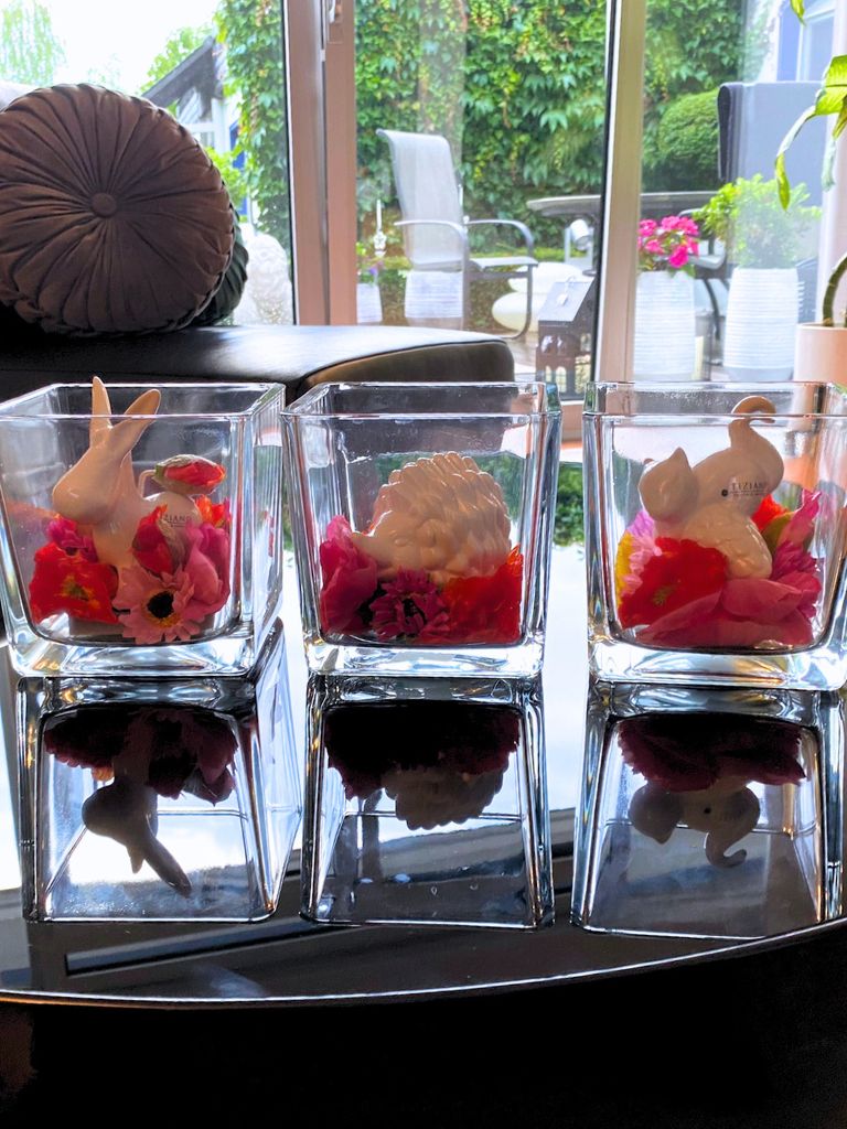 glas-alone-mit-mohndeko-und-waldtieren-vorne