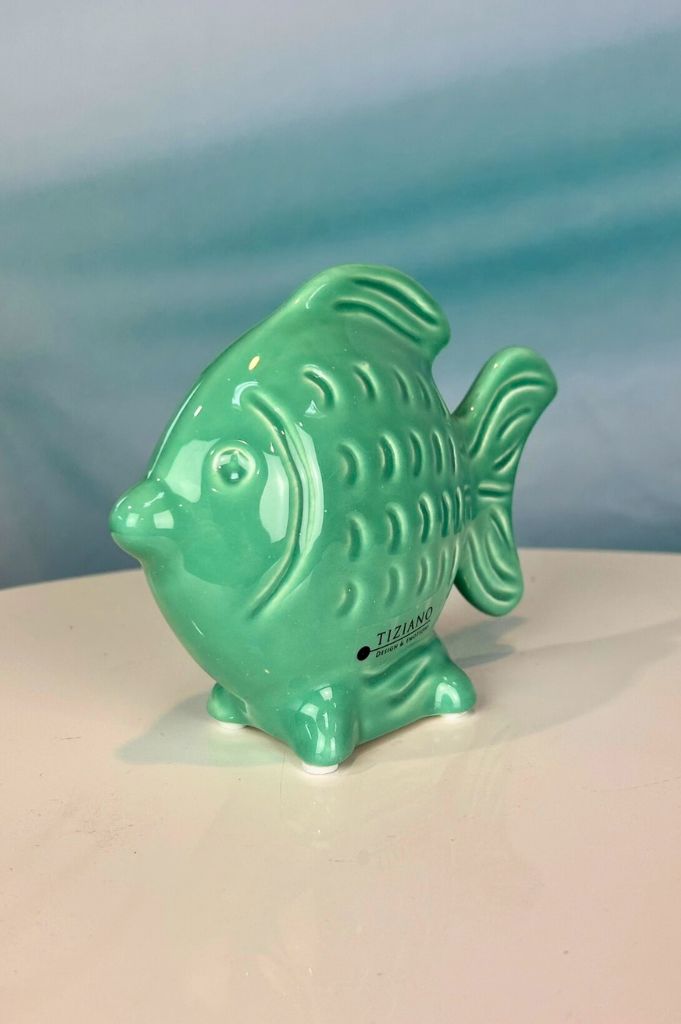 Fisch Neon farbig sortiert