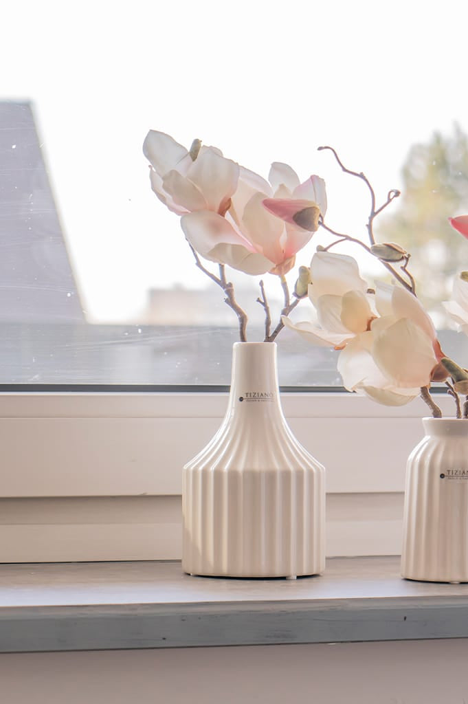 nylan-vase-weiss-creme-magnolie