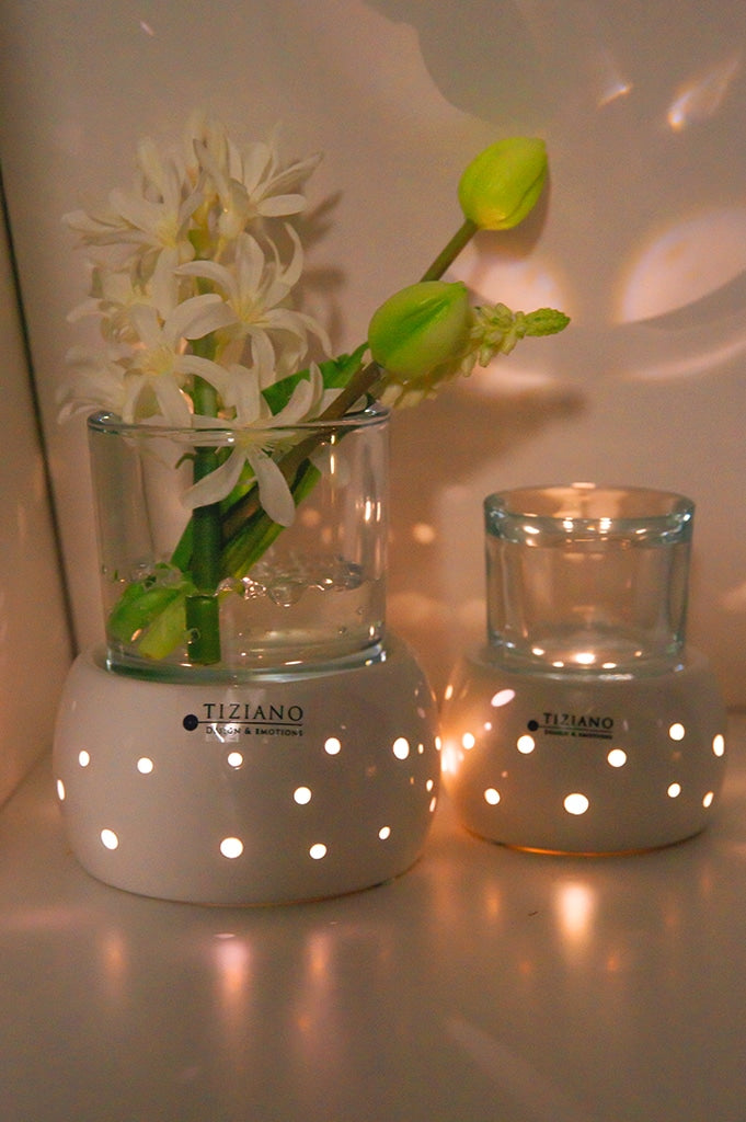 regolo-LED-teelichthalter-weiss-creme-dunkel