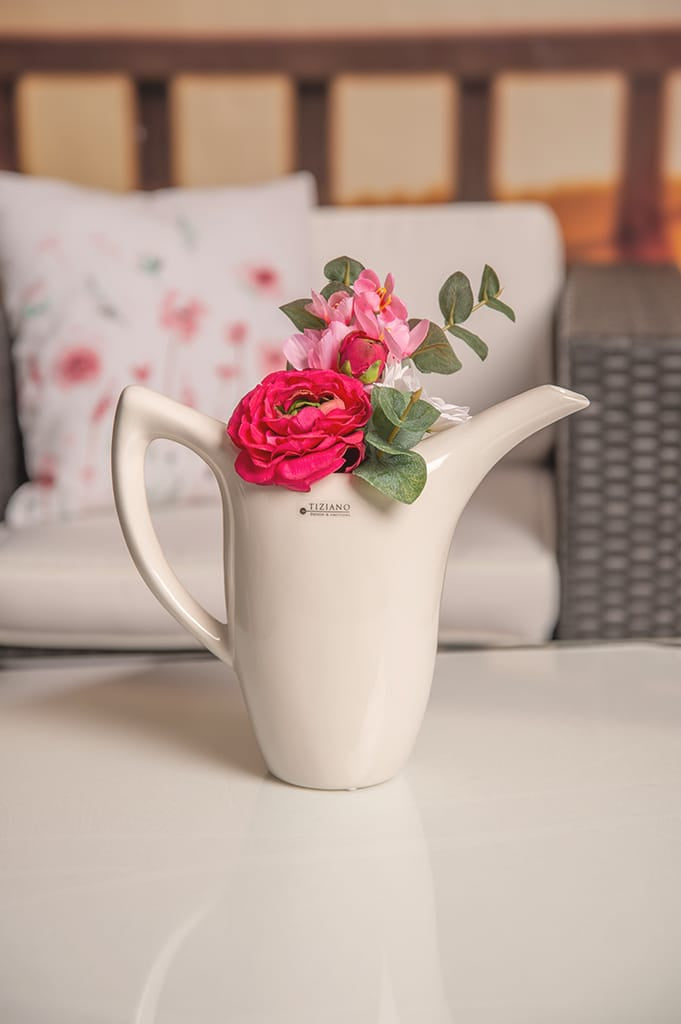 stilo-giesskanne-weiss-creme