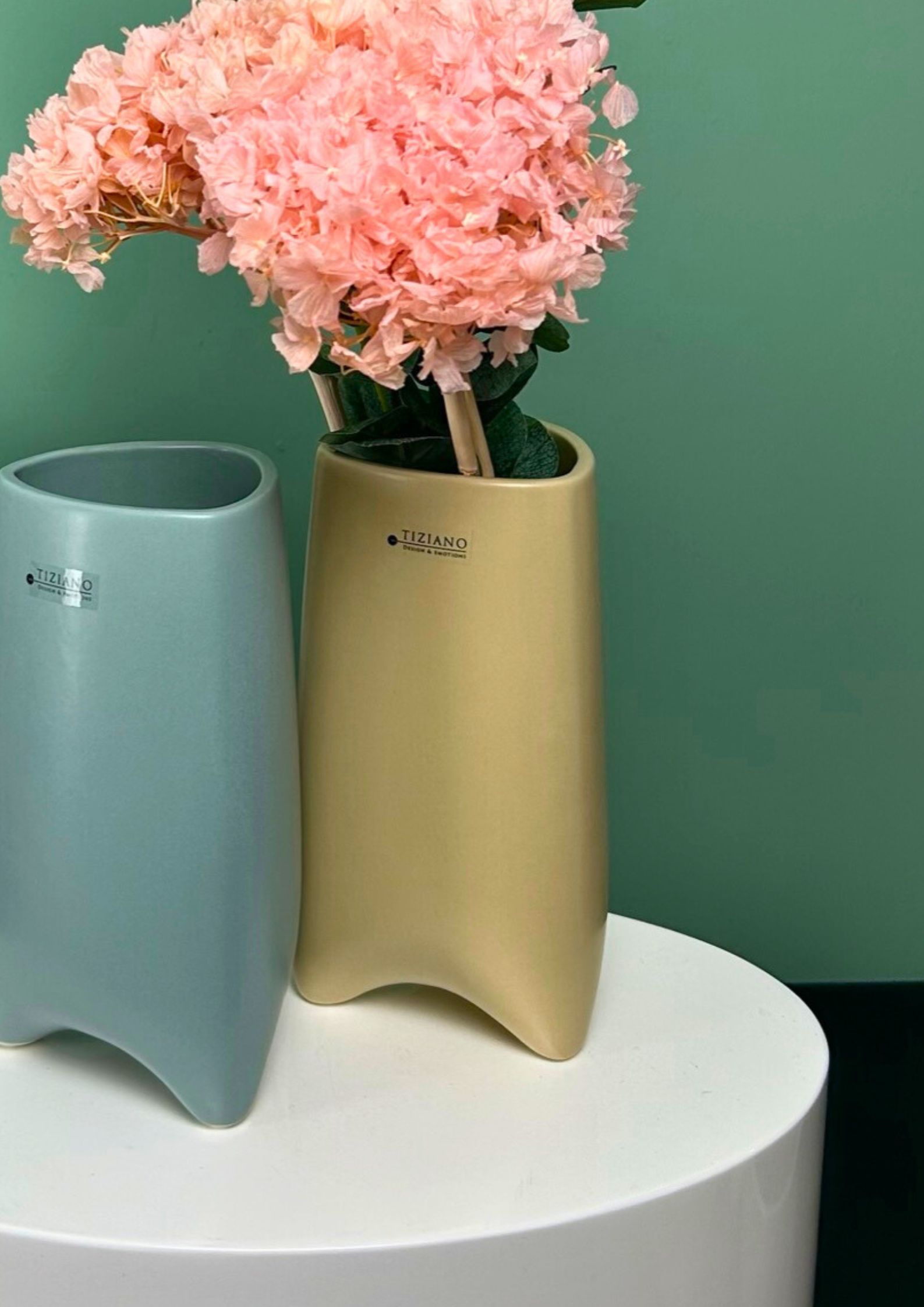 triangolo-vase-avena-matt