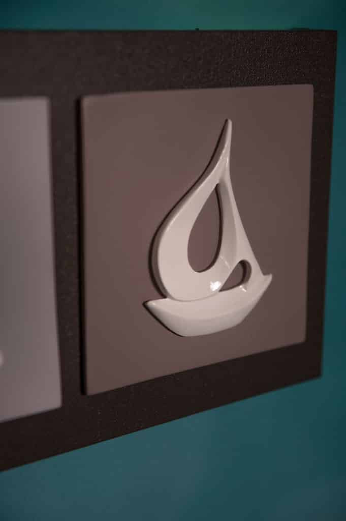 wandbild-dreier-boot-grau-creme-detail-ende