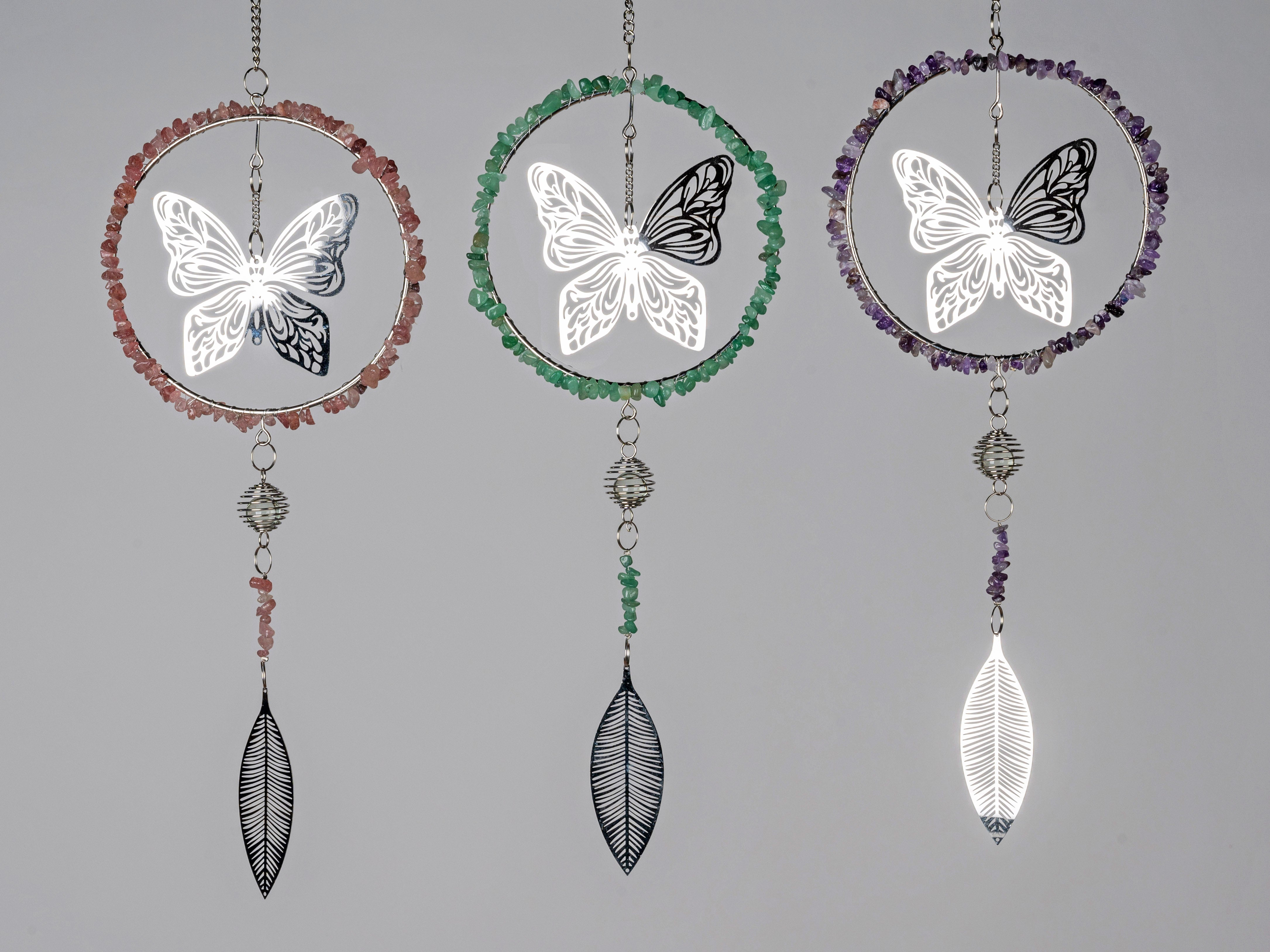 Deko Hänger Schmetterling im Ring mit Steinen