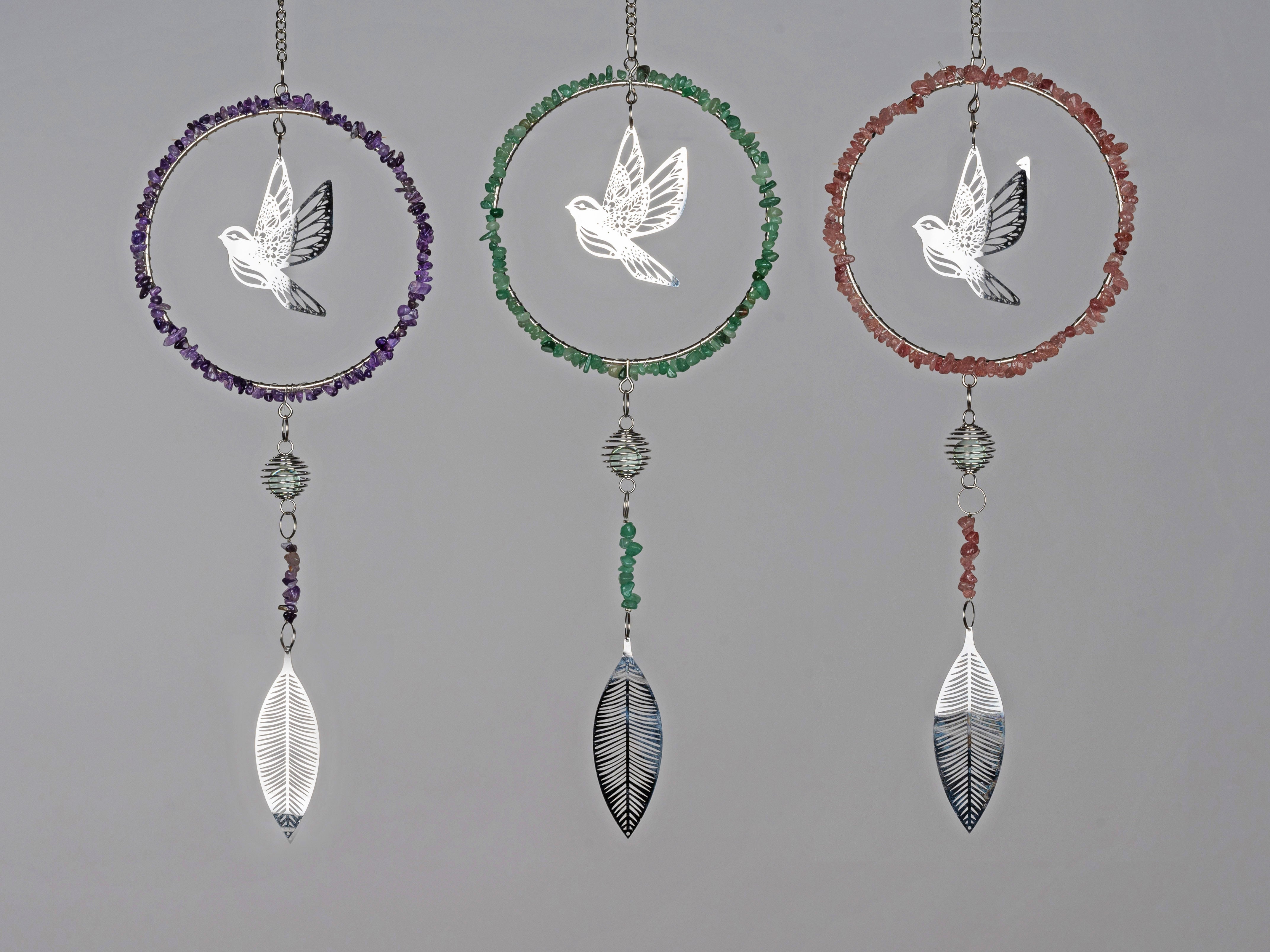 Deko Hänger Vogel im Ring mit Steinen