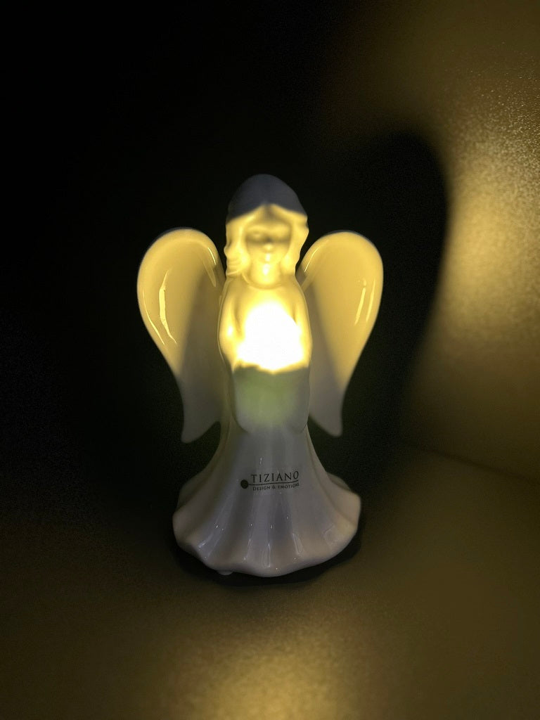 Deko Engel Delia stehend mit LED Kugel creme-weiß
