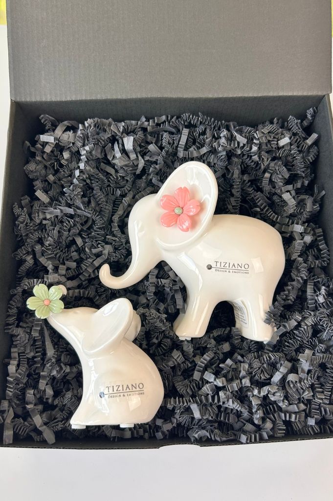 Geschenkbox Elefanten Leon mit Blume