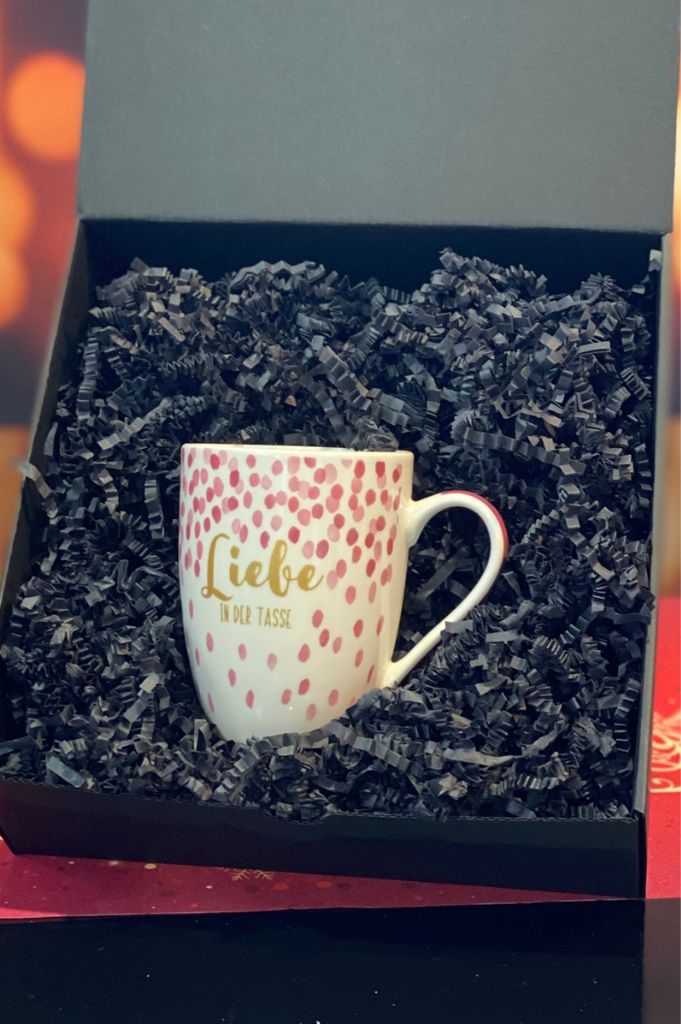 Geschenkbox Tasse mit Schriftzug Liebe...