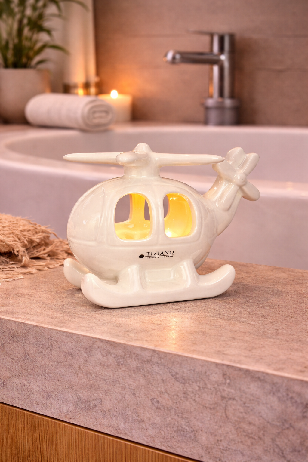 Hubschrauber Giro LED creme-weiß