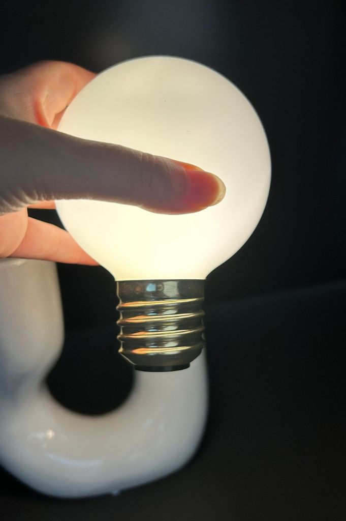 Glühbirne LED mit USB Kabel 9,5