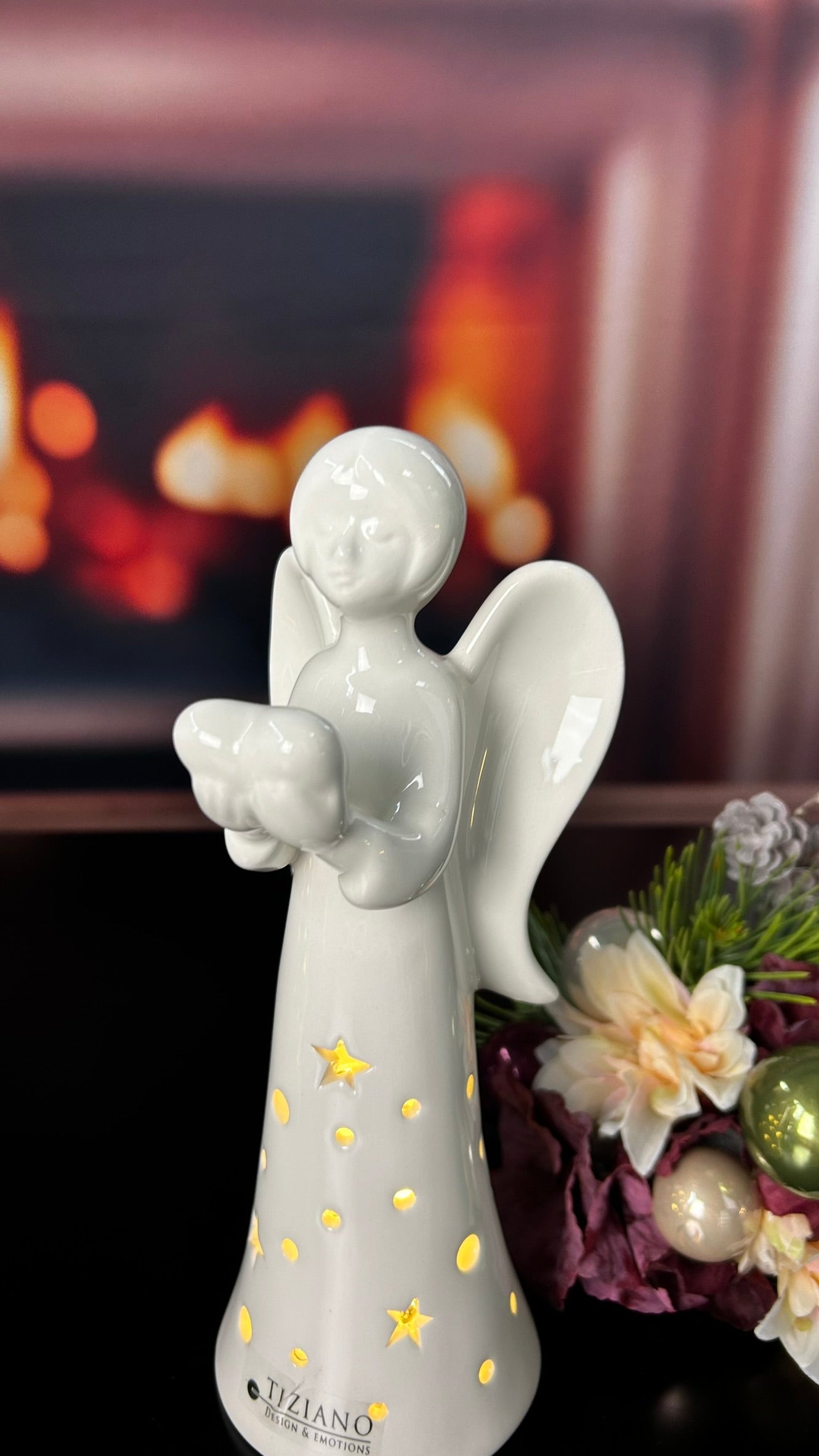 Engel Laila LED mit Stern creme-weiß