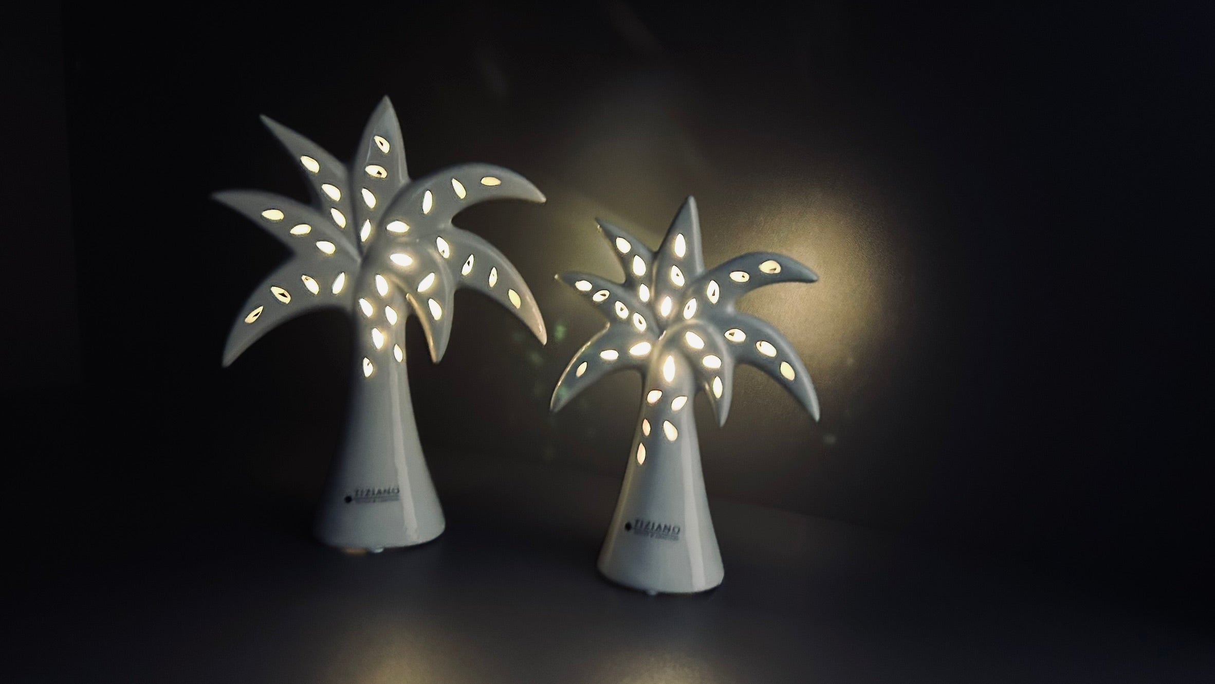 Deko Palme Guano LED weiß-creme